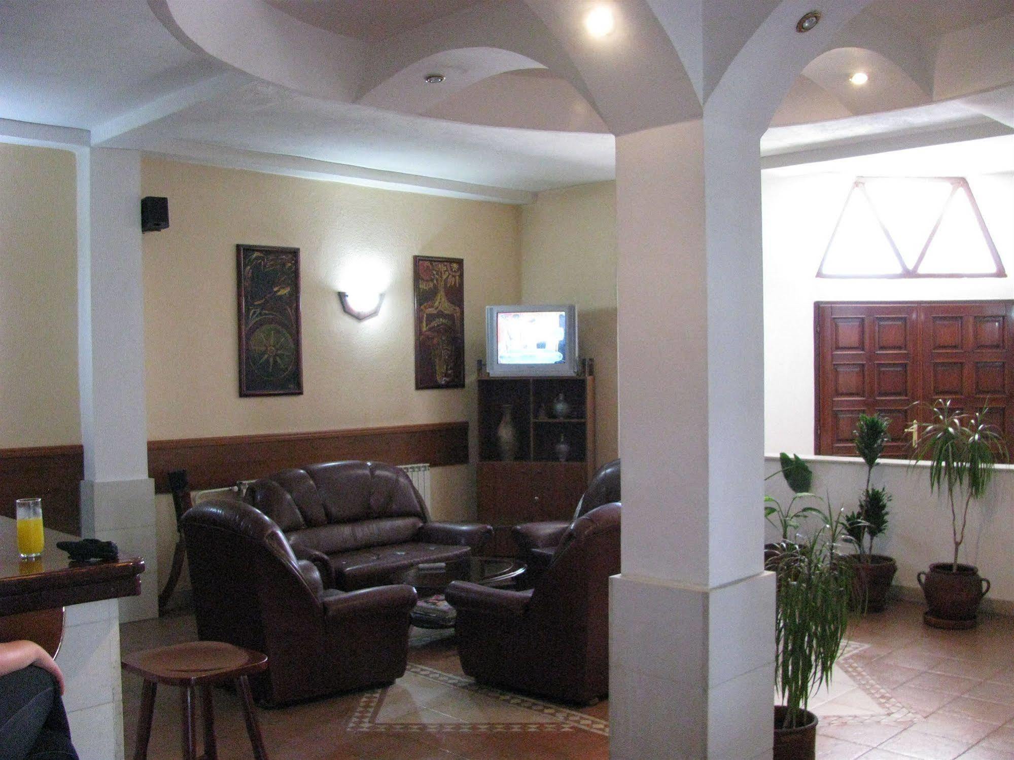 Hotel Vergina Escópia Exterior foto